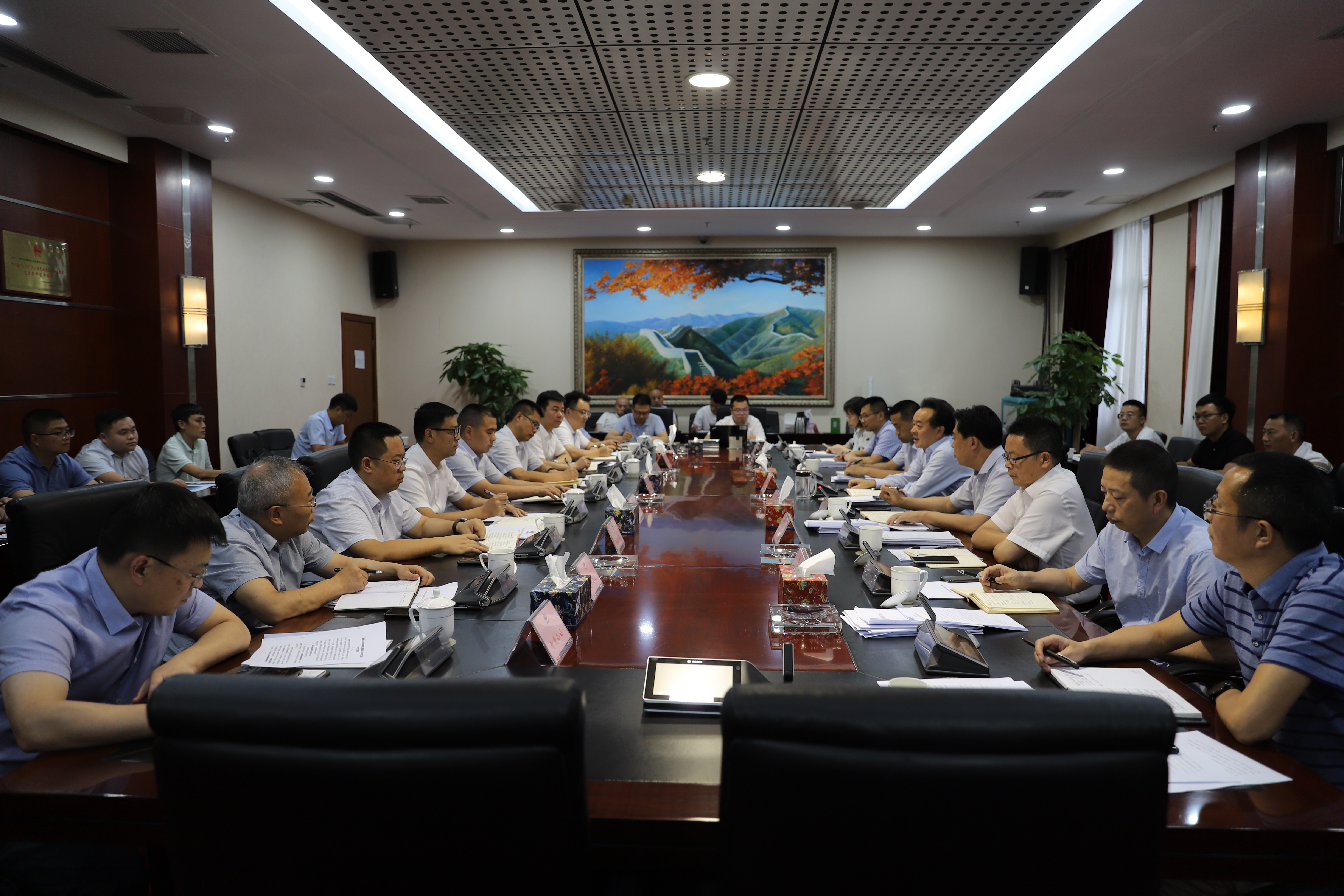 四川路橋召開路面工程專題研討會(huì)