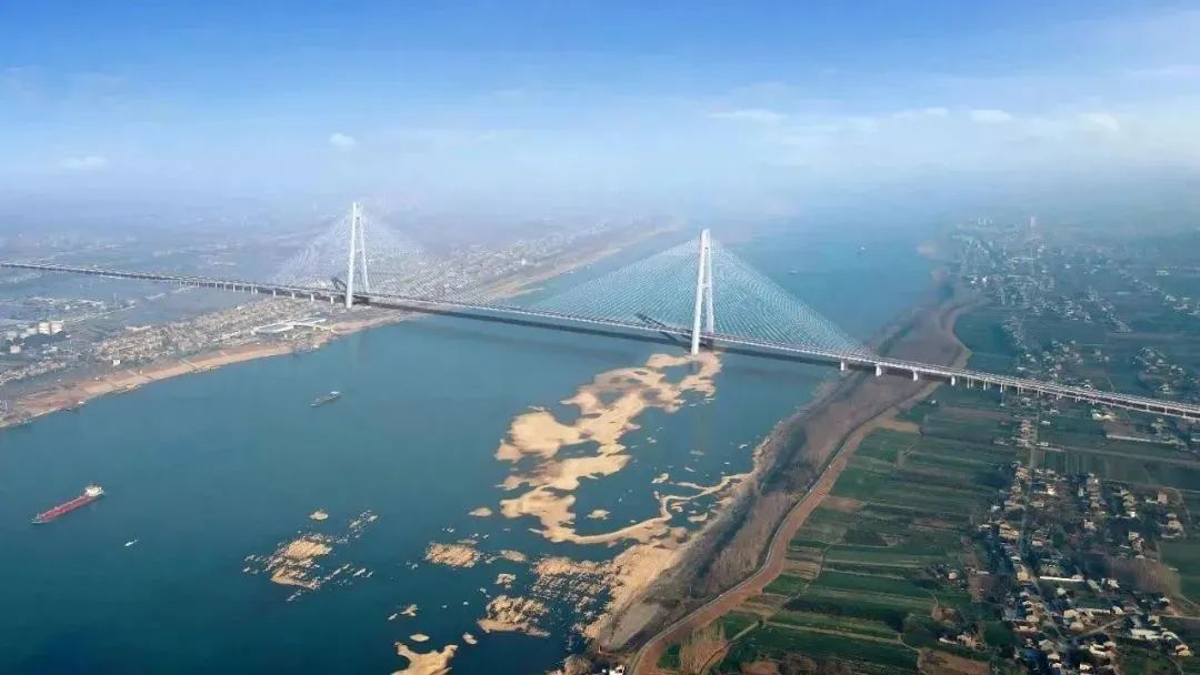 奮戰(zhàn)開(kāi)門(mén)紅④ | 135天，66根，8341米！湖北當(dāng)枝松高速公路項(xiàng)目枝江長(zhǎng)江大橋主墩樁基施工全面完成！