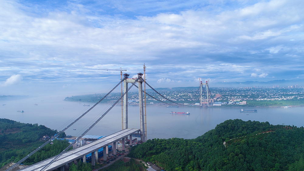 ?湖北白洋長(zhǎng)江公路大橋