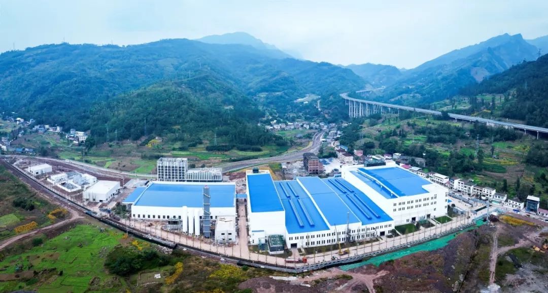 新材料集團(tuán)年產(chǎn)5萬噸磷酸鐵鋰新材料項(xiàng)目建設(shè)完工