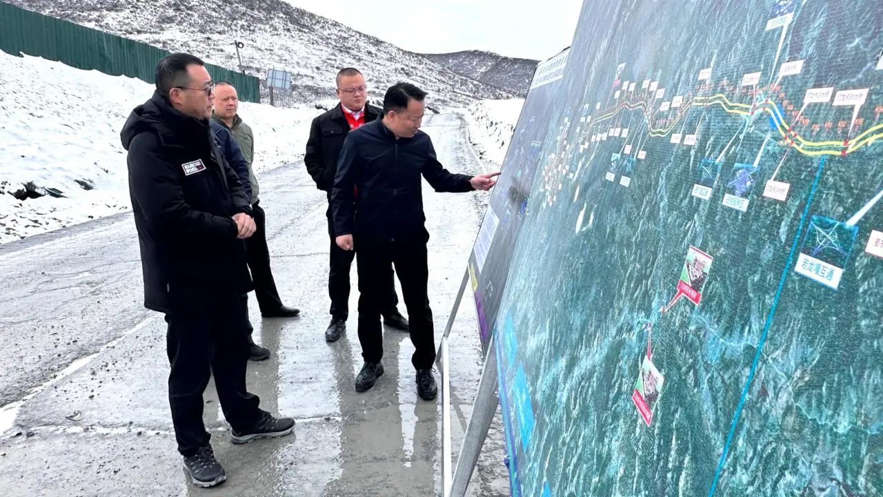 四川路橋黨委副書記、副董事長、總經(jīng)理羊勇帶隊督導(dǎo)重點項目建設(shè)工作