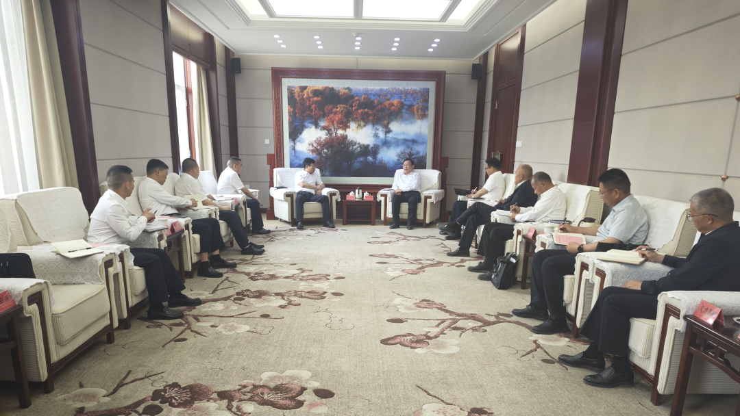 四川路橋與兵團第一師阿拉爾市舉行座談